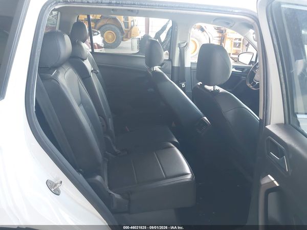 2019 VOLKSWAGEN TIGUAN — I8