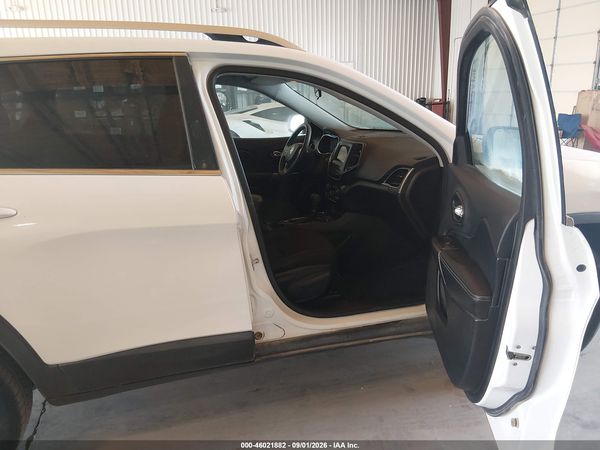 2019 JEEP CHEROKEE LATITUDE 4X4 — I5