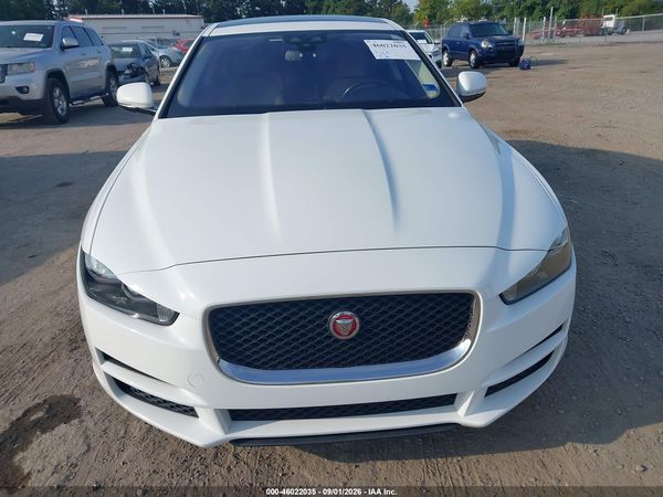 2018 JAGUAR XE 25T PREMIUM