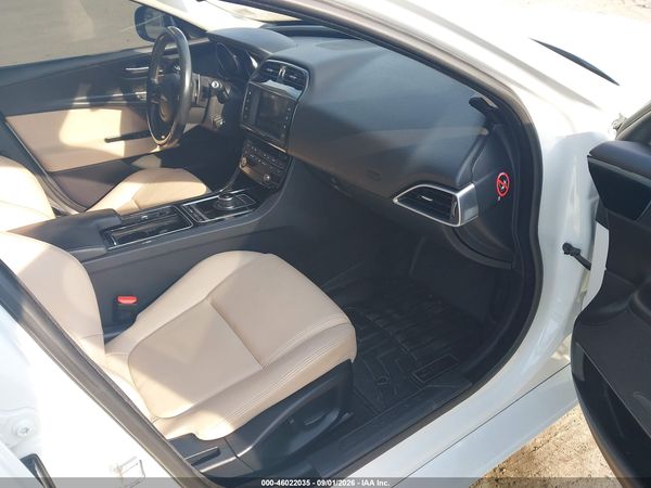 2018 JAGUAR XE 25T PREMIUM
