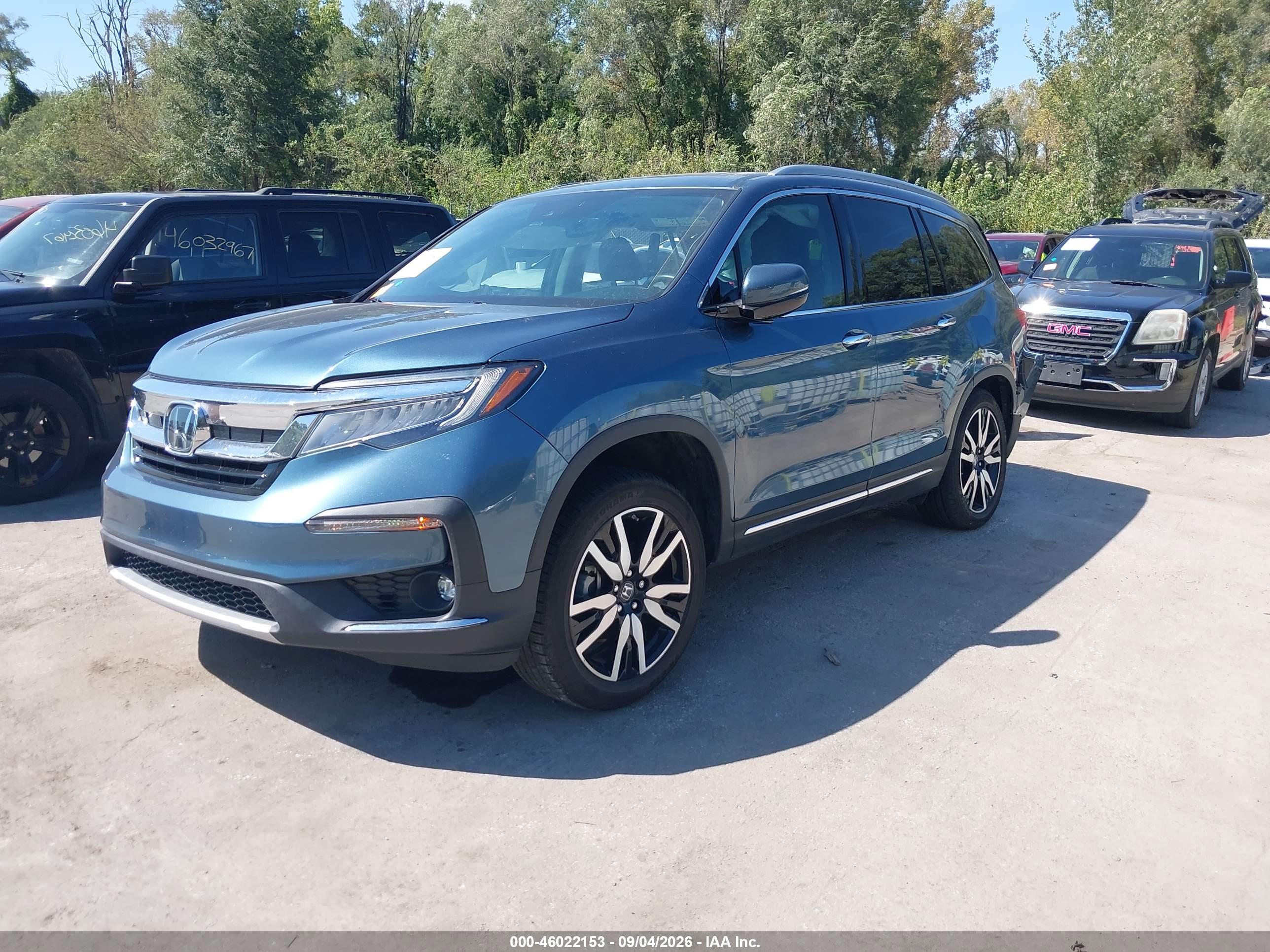 2020 HONDA PILOT AWD TOURING 7 PASSENGER — I2