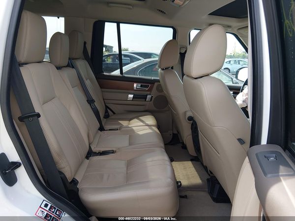 2016 LAND ROVER LR4 HSE — I8