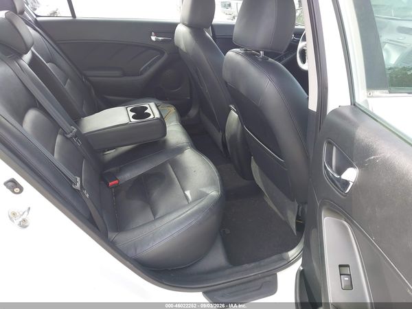 2016 KIA FORTE EX — I8