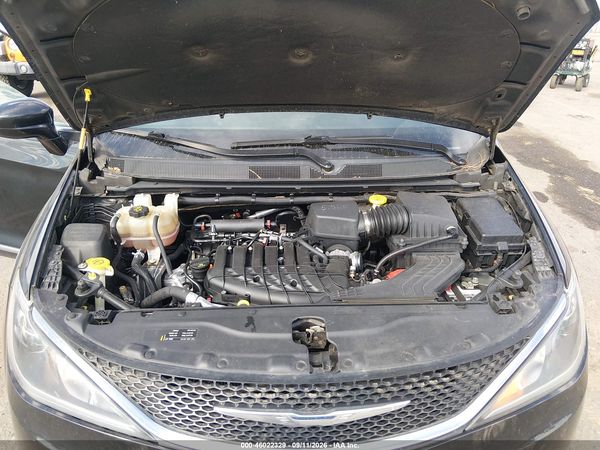 2017 CHRYSLER PACIFICA TOURING-L PLUS — I10