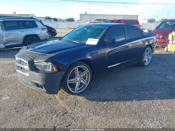 2014 DODGE CHARGER SE