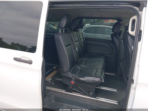 2019 MERCEDES-BENZ METRIS — I8