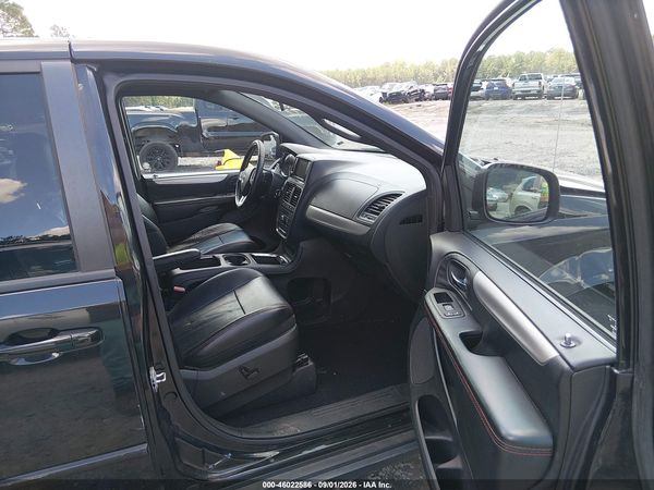 2015 DODGE GRAND CARAVAN R/T — I5