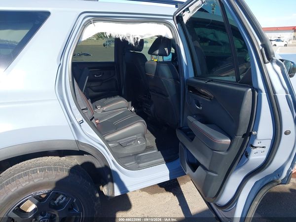 2025 HONDA PILOT TRAILSPORT — I8