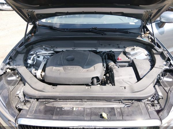 2018 VOLVO XC60 T5 MOMENTUM — I10