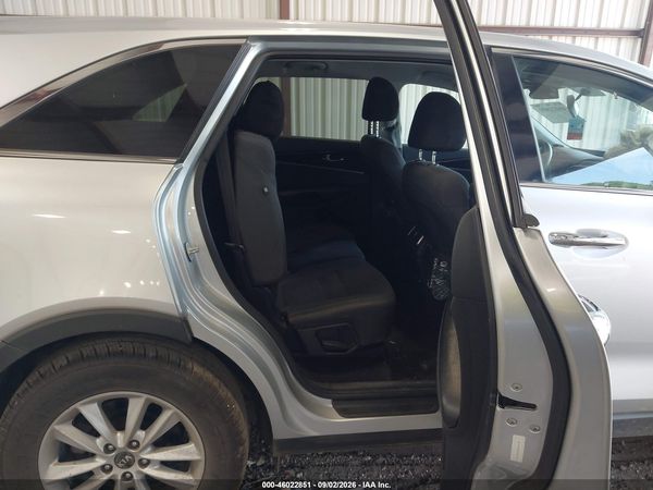 2019 KIA SORENTO 3.3L LX — I8