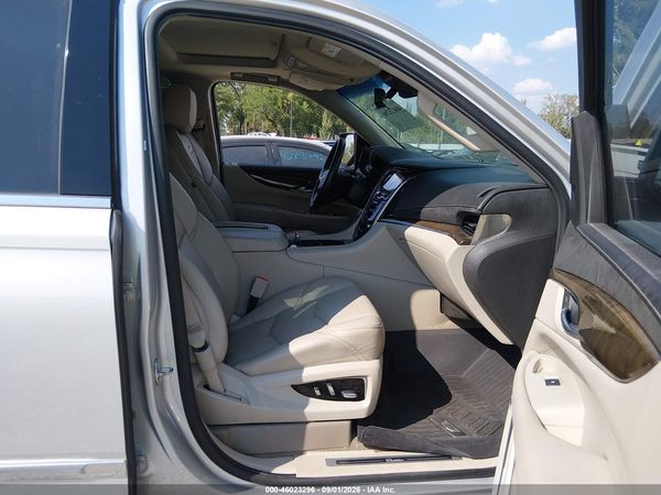 2018 CADILLAC ESCALADE PREMIUM LUXURY — I5