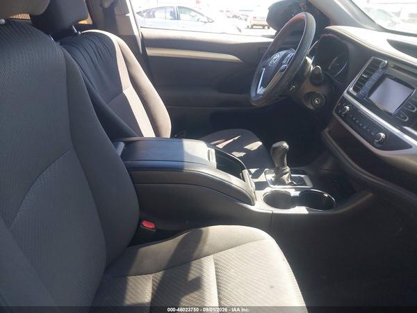 2016 TOYOTA HIGHLANDER LE — I5