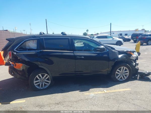 2016 TOYOTA HIGHLANDER LE — I116
