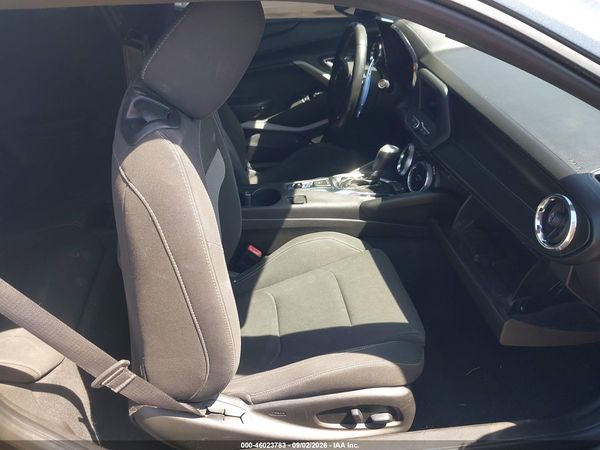 2019 CHEVROLET CAMARO 1LT — I5