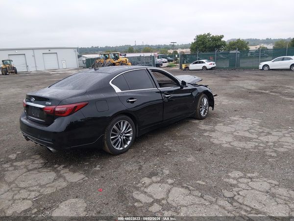 2018 INFINITI Q50 3.0T LUXE — I4