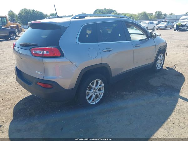2018 JEEP CHEROKEE LATITUDE PLUS FWD — I4