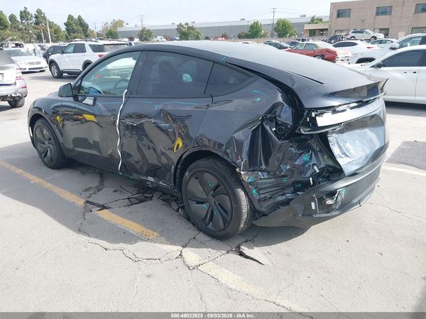 2026 TESLA MODEL Y — I3