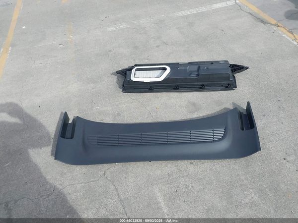 2026 TESLA MODEL Y — I13