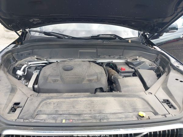 2018 VOLVO XC90 T6 MOMENTUM — I10