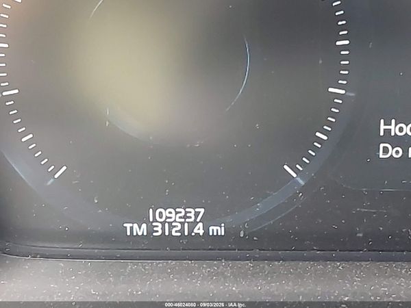 2018 VOLVO XC90 T6 MOMENTUM — I118