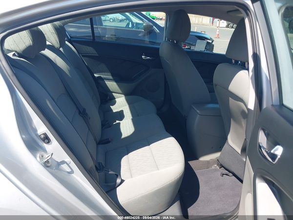 2016 KIA FORTE LX — I8