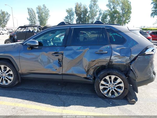 2024 TOYOTA RAV4 XLE PREMIUM — I6
