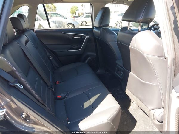 2024 TOYOTA RAV4 XLE PREMIUM — I8