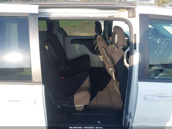 2013 DODGE GRAND CARAVAN SXT — I8