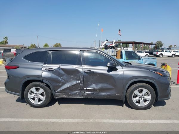 2022 TOYOTA HIGHLANDER HYBRID LE