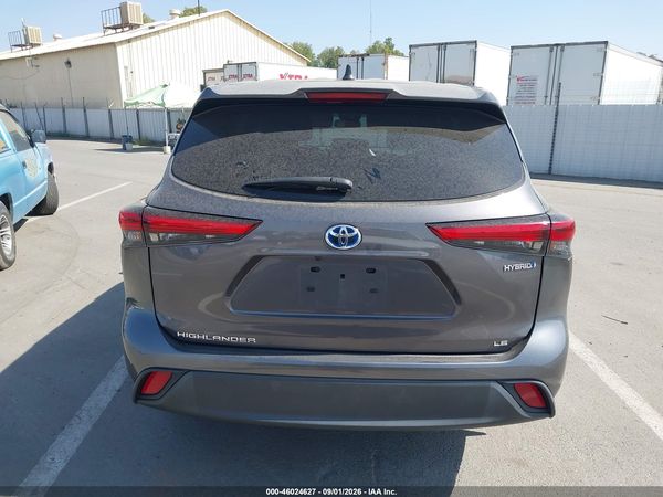 2022 TOYOTA HIGHLANDER HYBRID LE