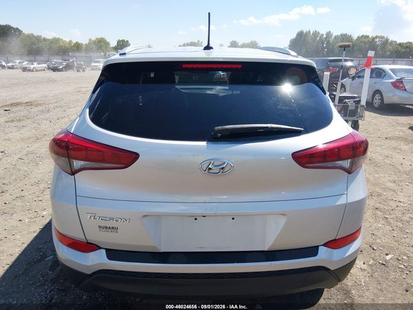 2017 HYUNDAI TUCSON SE — I119