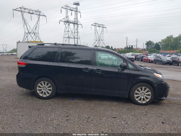 2012 TOYOTA SIENNA LE 7 PASSENGER