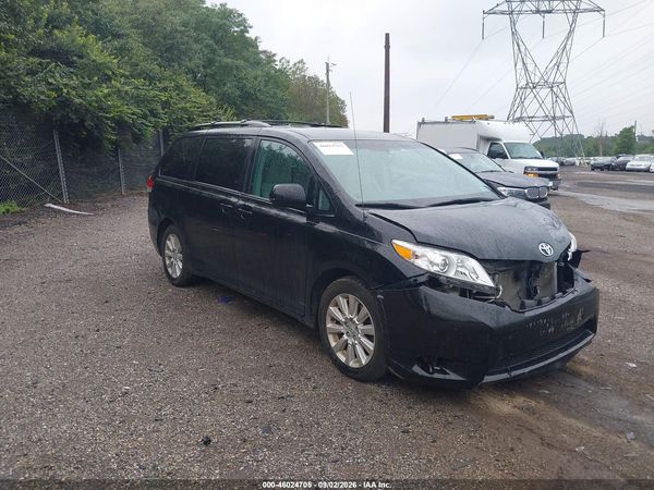 2012 TOYOTA SIENNA LE 7 PASSENGER