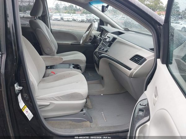 2012 TOYOTA SIENNA LE 7 PASSENGER