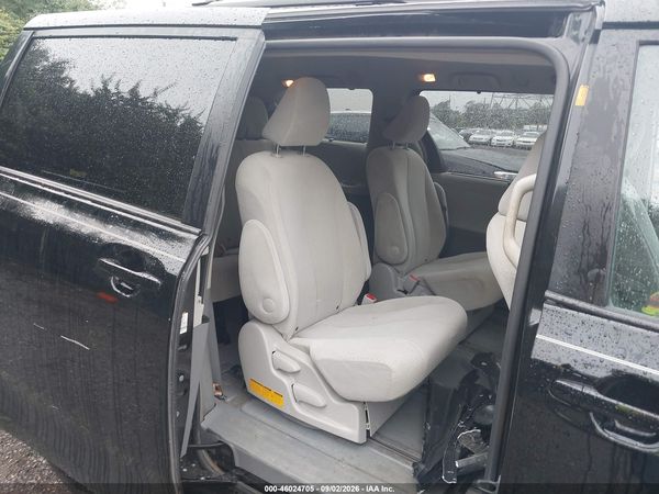 2012 TOYOTA SIENNA LE 7 PASSENGER