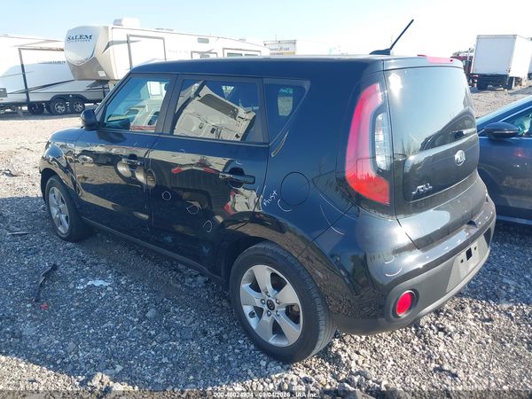 2017 KIA SOUL Base — I3