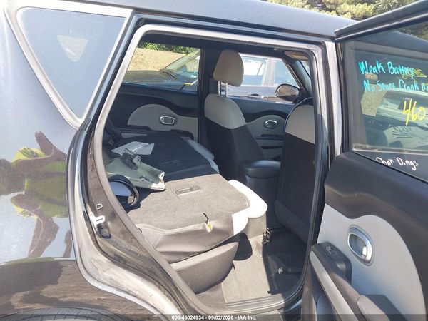 2017 KIA SOUL Base — I8