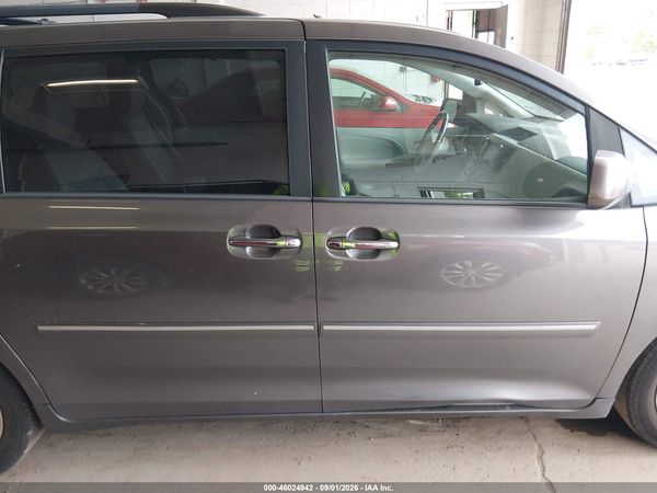 2012 TOYOTA SIENNA LIMITED 7 PASSENGER