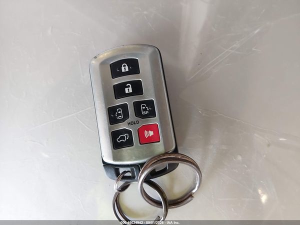 2012 TOYOTA SIENNA LIMITED 7 PASSENGER