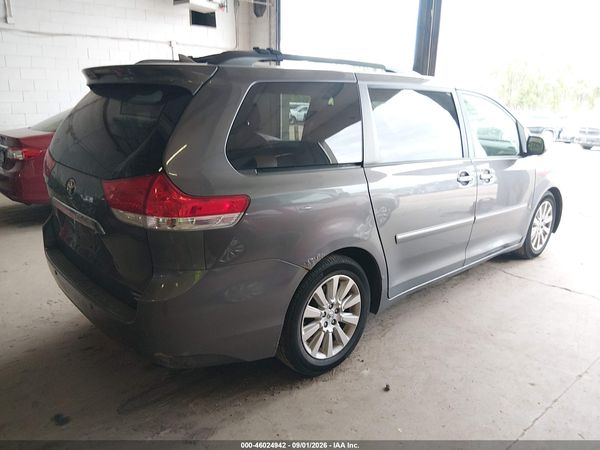2012 TOYOTA SIENNA LIMITED 7 PASSENGER
