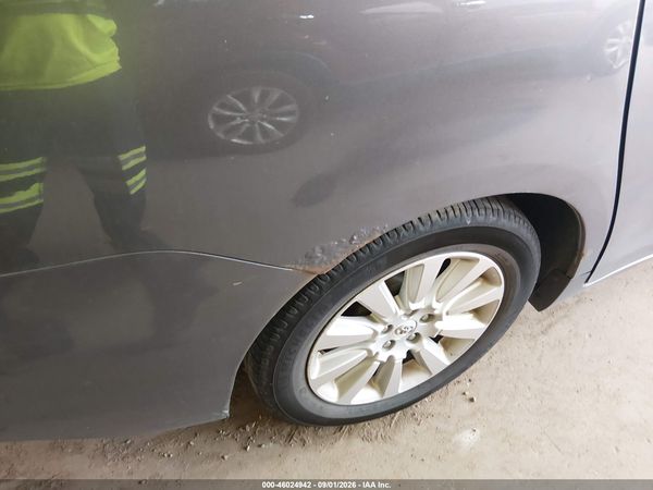 2012 TOYOTA SIENNA LIMITED 7 PASSENGER