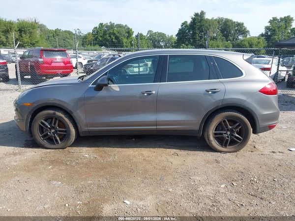 2012 PORSCHE CAYENNE