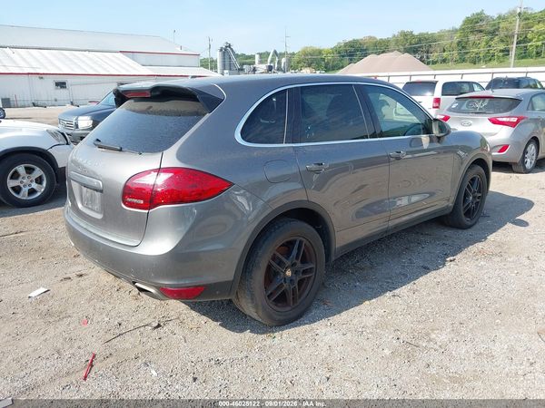 2012 PORSCHE CAYENNE