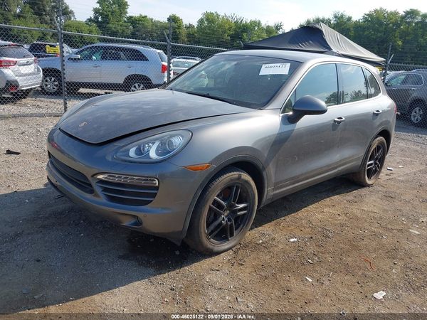 2012 PORSCHE CAYENNE