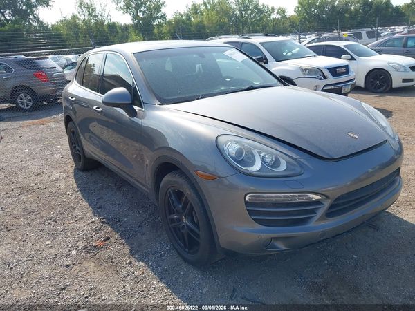 2012 PORSCHE CAYENNE