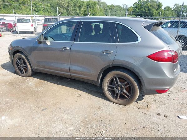 2012 PORSCHE CAYENNE