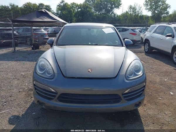 2012 PORSCHE CAYENNE