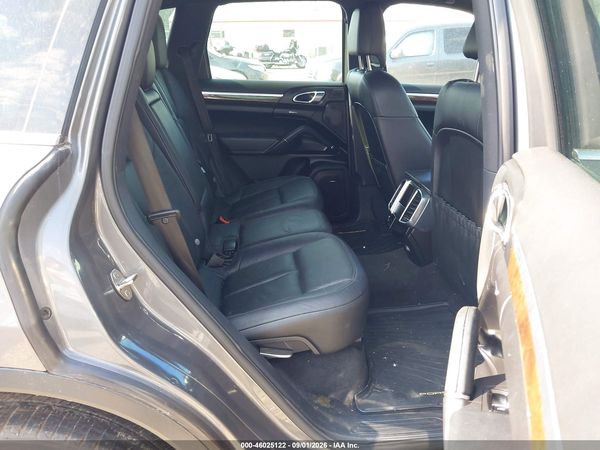 2012 PORSCHE CAYENNE