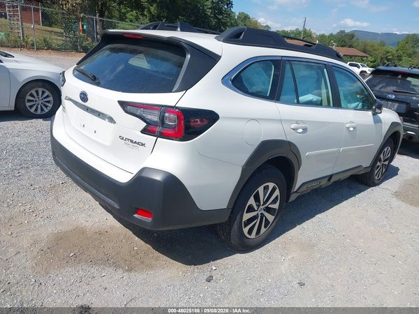 2025 SUBARU OUTBACK Base — I4
