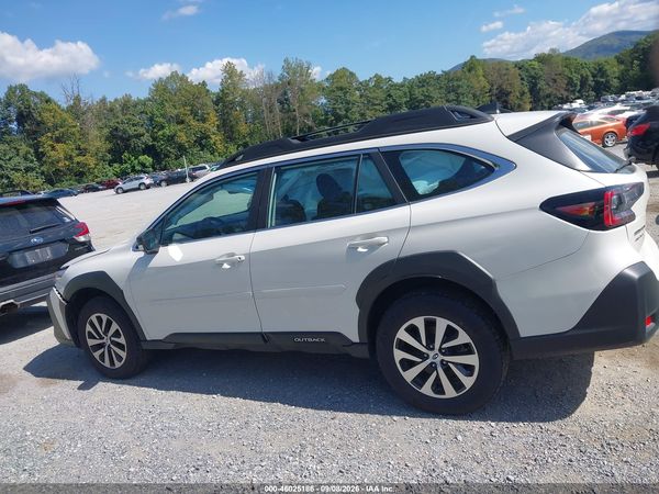 2025 SUBARU OUTBACK Base — I117
